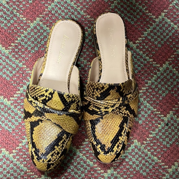 Mules - Picture 4 of 4